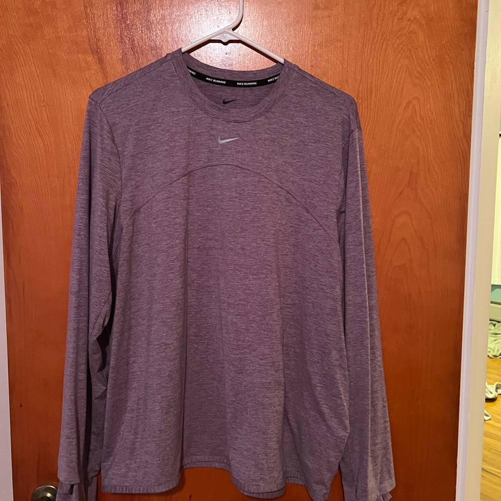 Nike women’s Long-Sleeve Dri-FIT Heathered Purple Training Shirt
